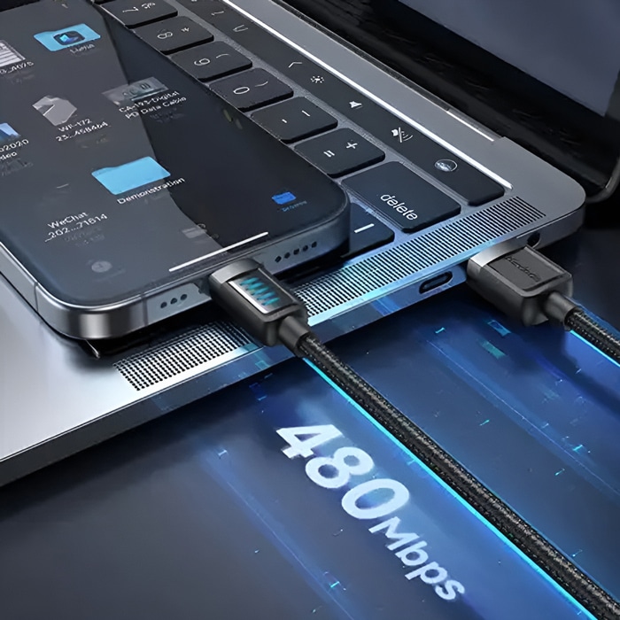 کابل متصل به موبایل