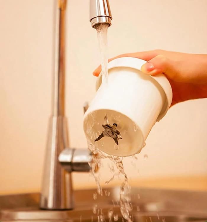 بلندر ضد آب