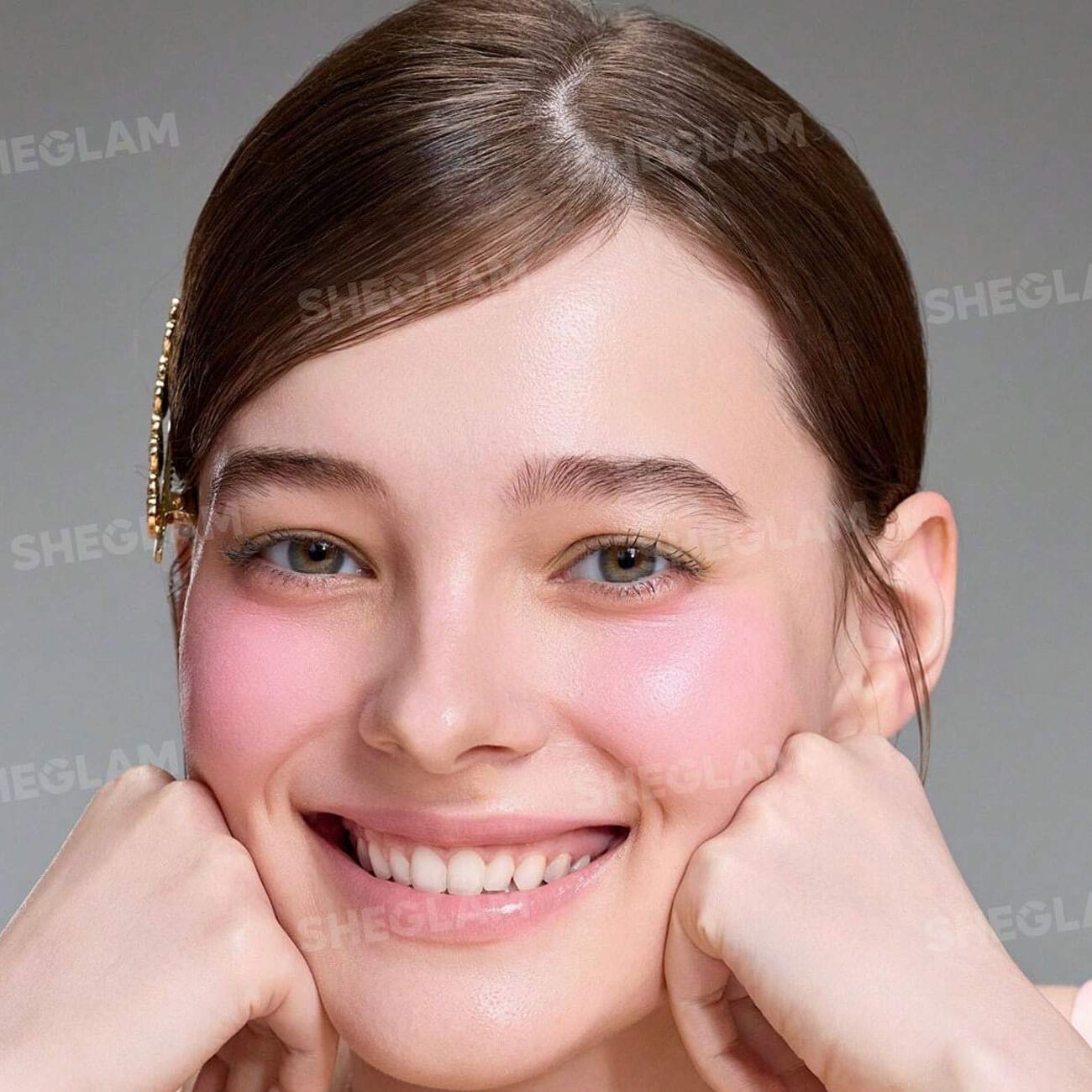 رژگونه صورتی